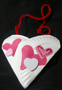 paper plate valentine holder